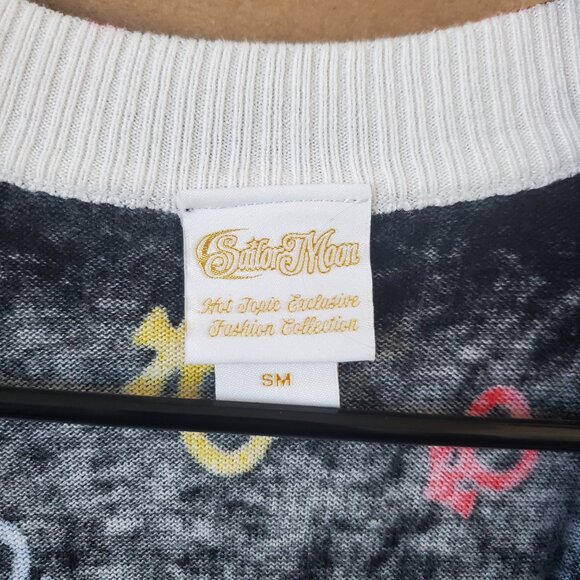 Rare: Sailor Moon Cardigan - Picture 2 of 3